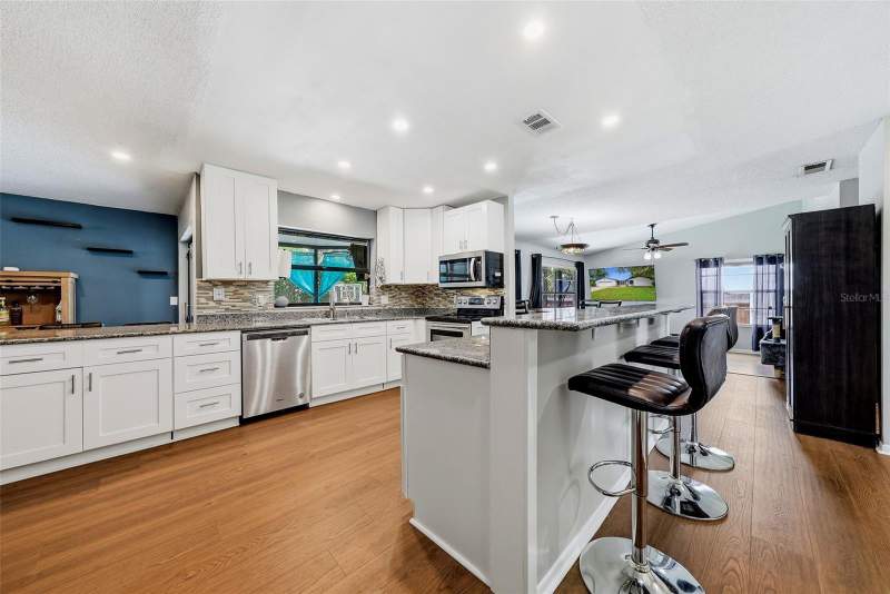 3 bedroom Single Family Residence at 3916 Blooming Hill Lane, Lake St George-Unit III, Palm Harbor — photo 2