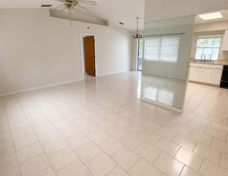 3 bedroom Single Family Residence at 21476 Peachland Boulevard, Port Charlotte Sec 033, Port Charlotte — photo 5