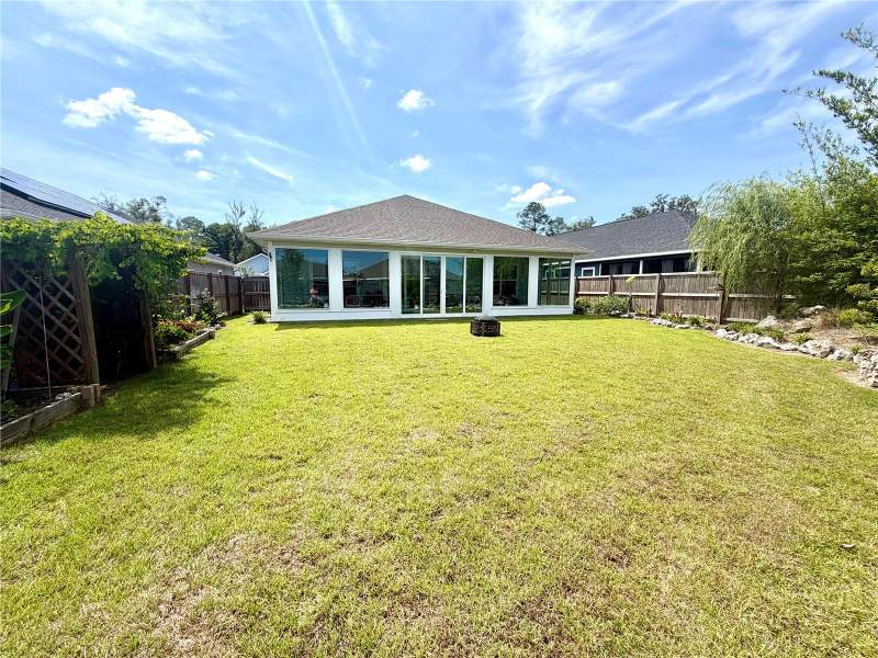 3 bedroom Single Family Residence at 1464 SW 66th Way, Grand Oaks At Tower Ph 2 Pb 37 Pg 63, Gainesville — photo 2