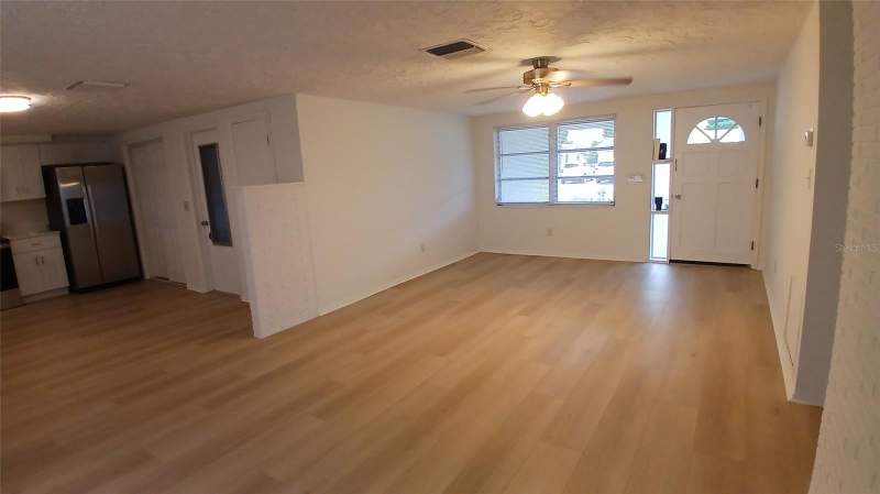 2 bedroom Single Family Residence at 2109 Shannon Drive, Holiday Gardens, Holiday — photo 5
