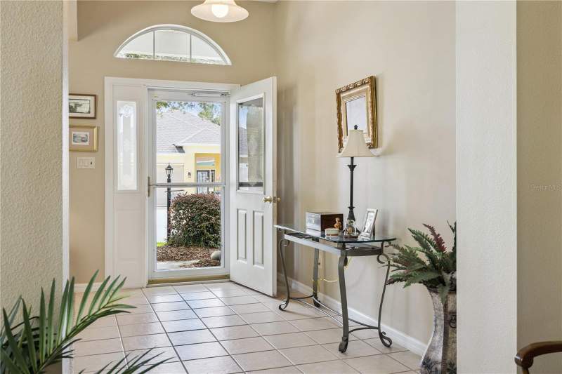 3 bedroom Single Family Residence at 24403 Amberleaf Court, Plantation At Leesburg Rosedown Village Lt, Leesburg — photo 2