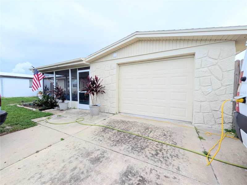 2 bedroom Single Family Residence at 3748 Redwood Drive, Tahitian Homes, Holiday — photo 1