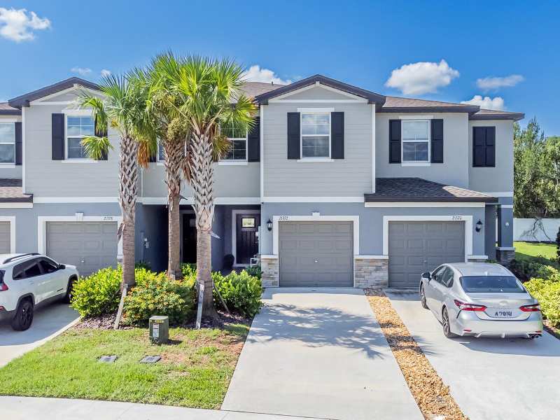 3 bedroom Townhouse at 21372 Darter Road, Townes/Lk Thomas Ph 2, Land O Lakes — photo 1
