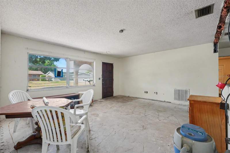 3 bedroom Single Family Residence at 8373 78TH TERRACE, BAYOU MANOR 3RD ADD, SEMINOLE — photo 3