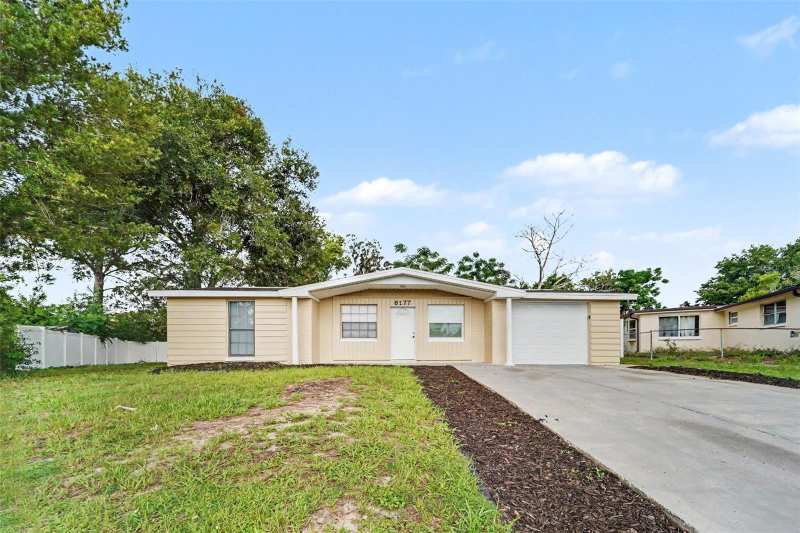 3 bedroom Single Family Residence at 6177 Maplewood Drive, Tanglewood Terrace, New Port Richey — photo 1