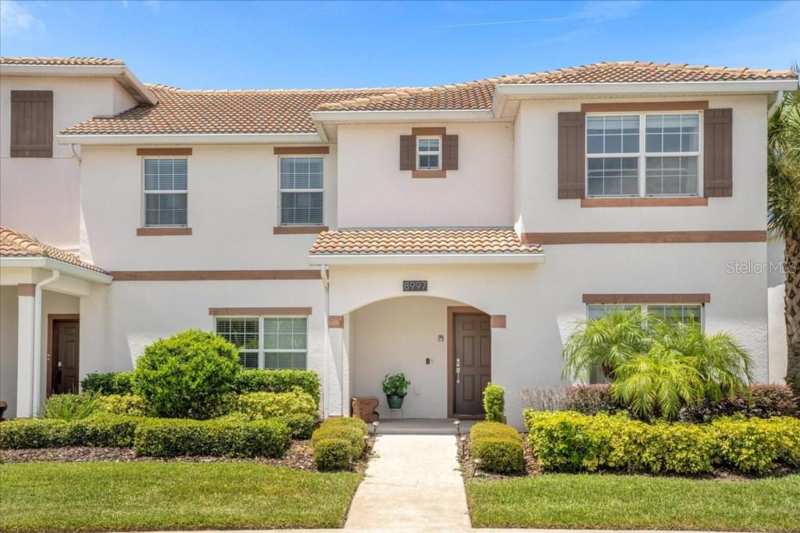 5 bedroom Townhouse at 8997 Stinger Drive, Stoneybrook South Ph J-2 & J-3, Davenport — photo 1
