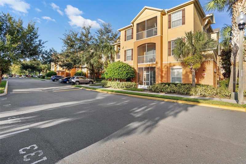 3 bedroom Condominium at 6265 Contessa Drive #210, Horizons/Vista Lakes Condo Ph 05, Orlando — photo 1