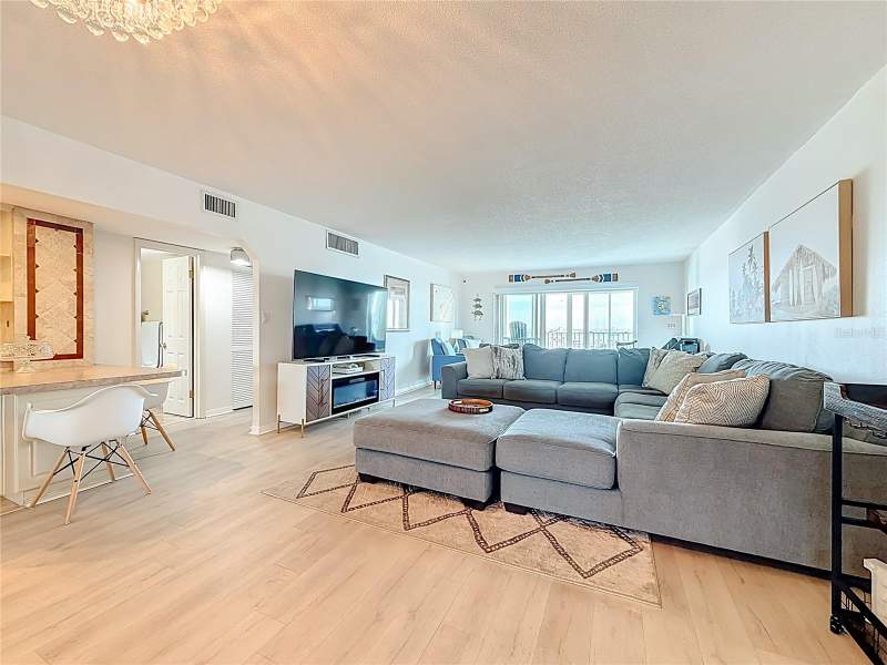 1 bedroom Condominium at 400 64th Avenue #1204, Three Palms Pointe Condo, St Pete Beach — photo 5