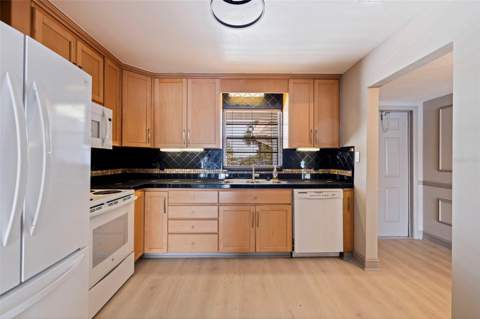 3717 46th Avenue #11, St Petersburg FL - photo 6 of 6