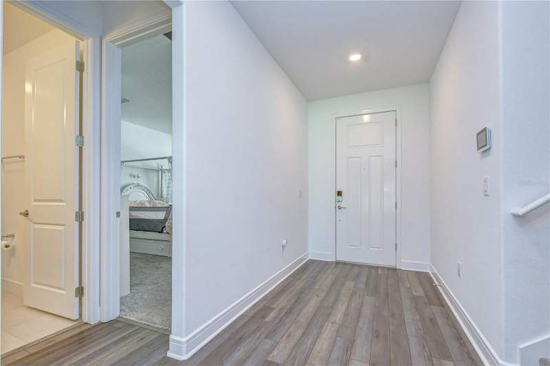 5 bedroom Single Family Residence at 13857 Sharp Hawk Drive, Hawks Reserve, Riverview — photo 4