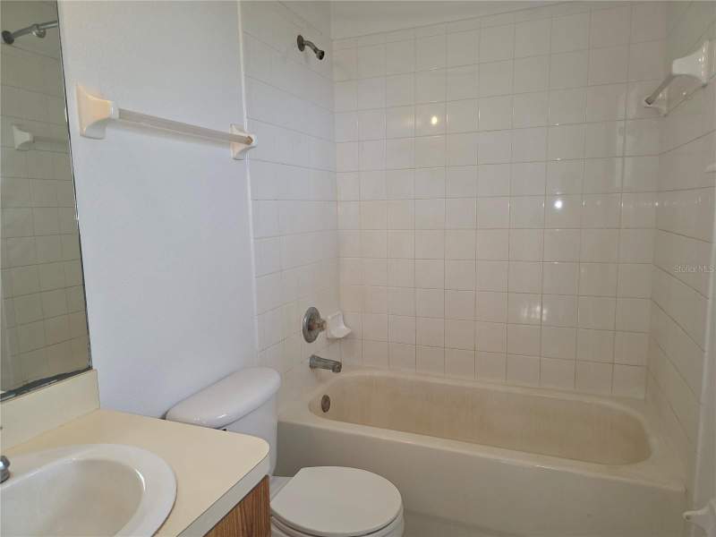 5 bedroom Half Duplex at 2017 N 61st Street, Broadway Sub, Tampa — photo 5