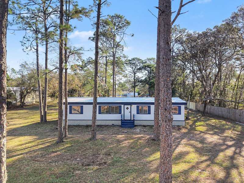 3 bedroom Manufactured Home at 18024 Drayton Street, Leisure Hills, Spring Hill — photo 1