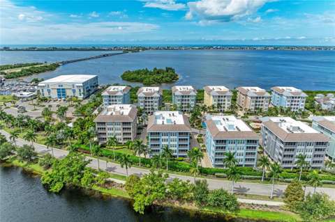 391 Aruba Circle #101, golf community for sale in Bradenton