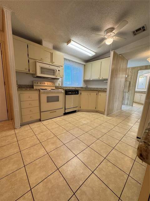 25100 Pine Hill, Leesburg FL - photo 16 of 99