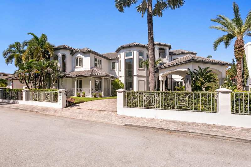 6 bedroom Single Family Residence at 2913 W Knights Avenue, Bay Bluff, Tampa — photo 1