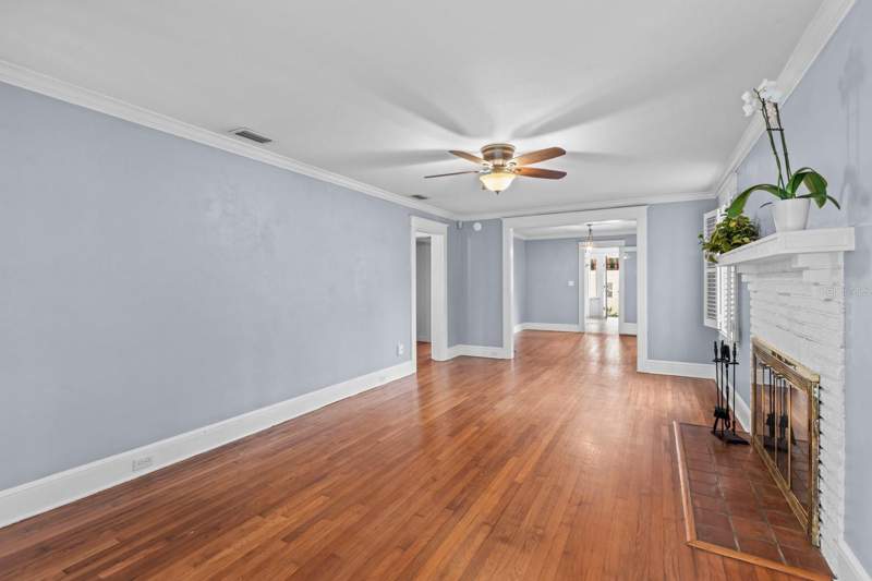 2 bedroom Single Family Residence at 1002 Delaney Avenue, Phillips Place, Orlando — photo 5