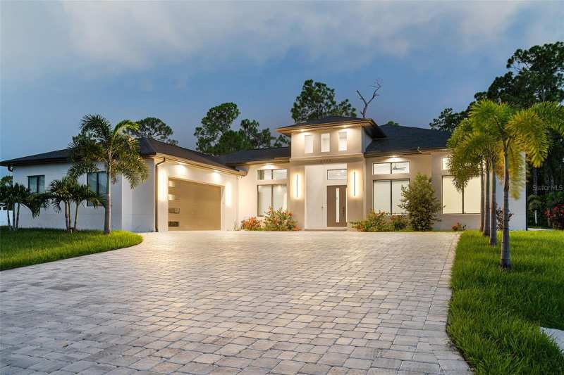4 bedroom Single Family Residence at 2777 Lucaya Avenue, Port Charlotte Sub 09, North Port — photo 1