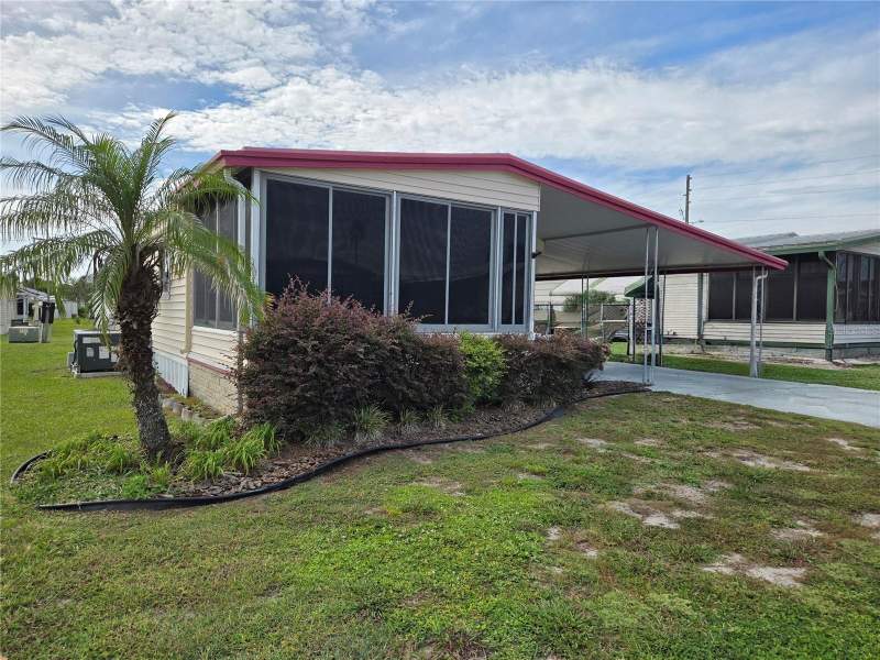 2 bedroom Manufactured Home at 6245 Quality Lane, Country Aire Village, Zephyrhills — photo 3