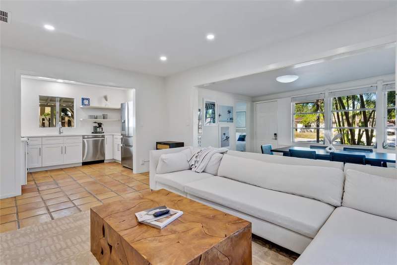 3 bedroom Single Family Residence at 2142 Waldemere Street, La Linda Terrace, Sarasota — photo 2