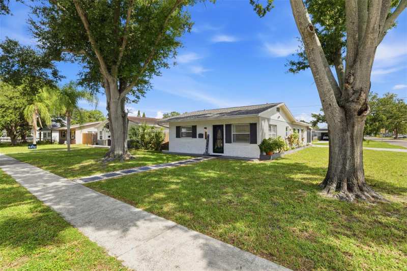 2 bedroom Single Family Residence at 801 89th Avenue, Kelly John A Scarbrough Sub, St Petersburg — photo 1