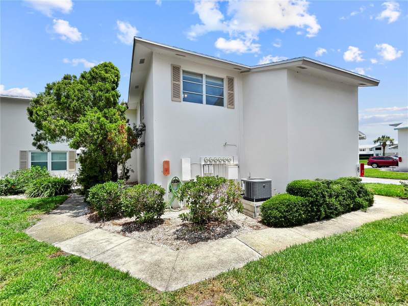1 bedroom Condominium at 3265 40th Way #E, West Shore Village One, St Petersburg — photo 3