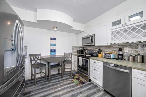 5701 Bahia Del Mar Circle #408, St Petersburg FL - photo 10 of 44