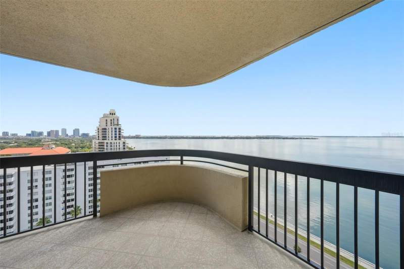 2 bedroom Condominium at 2413 BAYSHORE BOULEVARD #2001, ATRIUM ON THE BAYSHORE A CONDO, TAMPA — photo 4