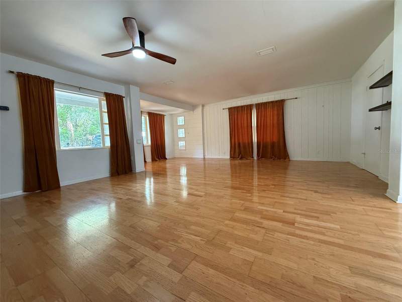 3 bedroom Single Family Residence at 3929 SW 21st Street, Napier Estates, Gainesville — photo 4