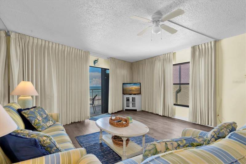 1 bedroom Condominium at 19440 GULF BOULEVARD #209, CHATEAUX CONDO, INDIAN SHORES — photo 4