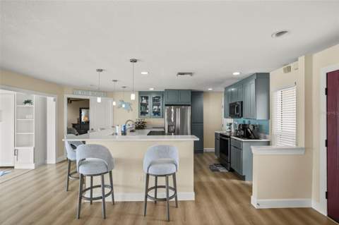 6360 2nd Palm Point, St Petersburg FL - photo 13 of 59