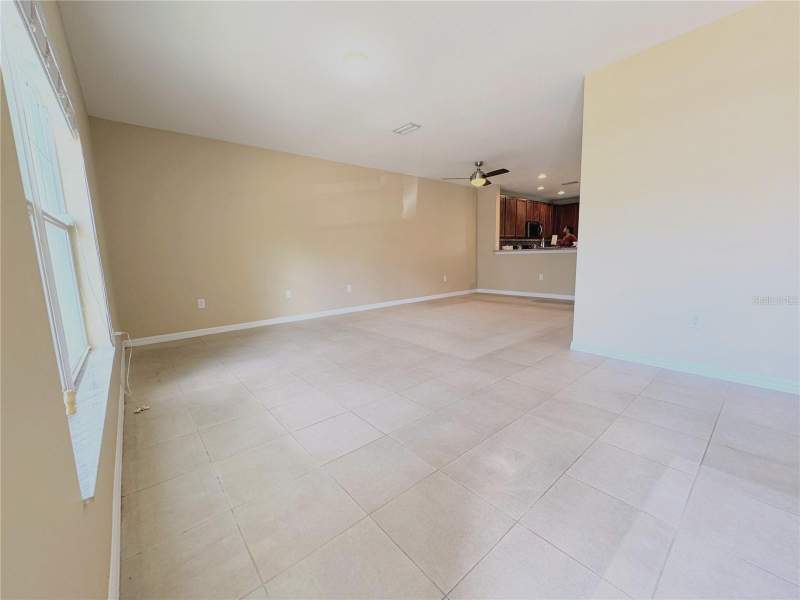 3 bedroom Townhouse at 6703 46th Lane, Sawgrass Village, Pinellas Park — photo 3