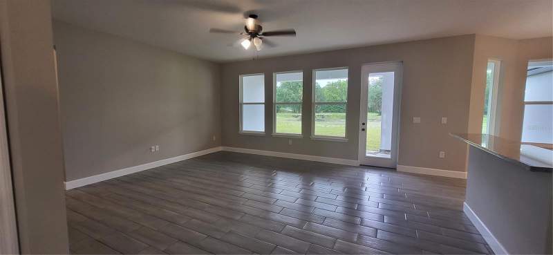 4 bedroom Single Family Residence at 1685 E Osceola Road, Osceola Bluff South 5 Acre Dev 86 Parcels, Geneva — photo 4