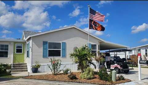 122 W Saint Annes Circle, home for sale in Apollo Beach 33572