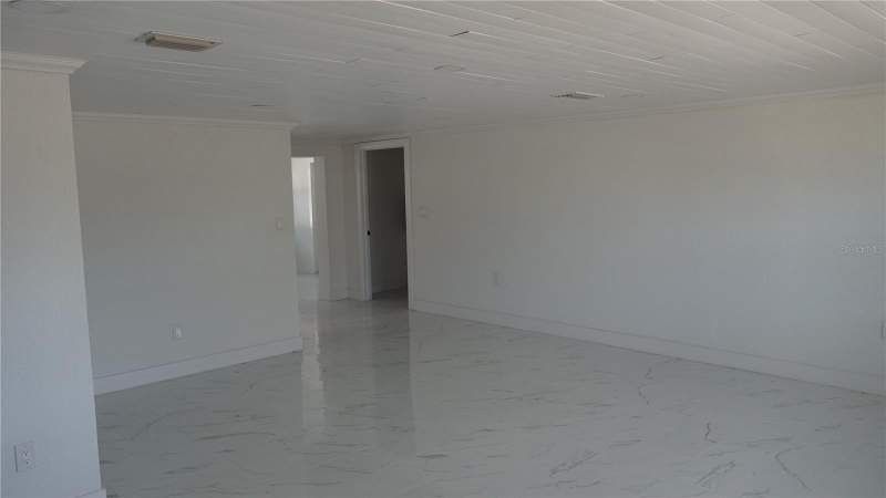 4 bedroom Single Family Residence at 177 Dowling Avenue, Port Charlotte Sec 006, Port Charlotte — photo 3