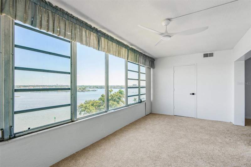 1 bedroom Condominium at 1847 Shore Crest Drive #710, Shoreacres Center, South Pasadena — photo 5