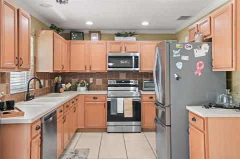 268 Tavestock Loop, Winter Springs FL - photo 9 of 45