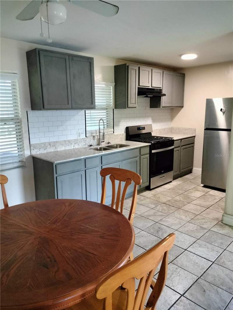 3 bedroom Single Family Residence at 417 Benita Street, Benita Park, Kissimmee — photo 4