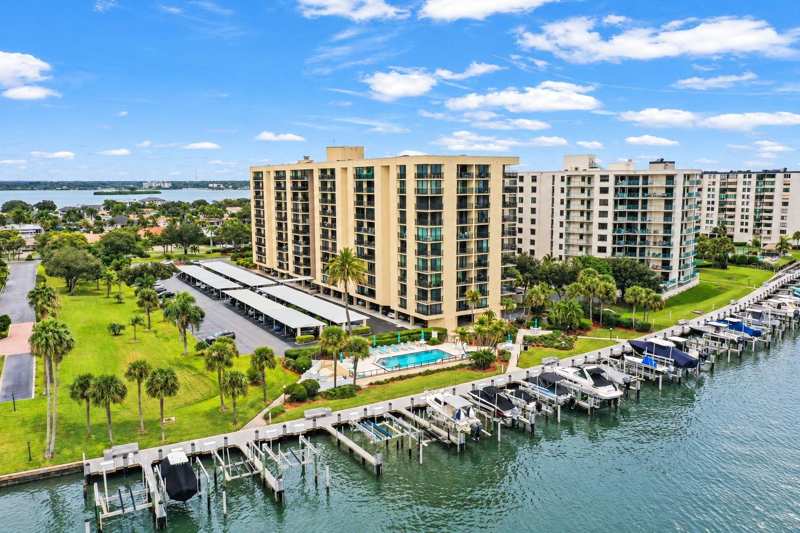 2 bedroom Condominium at 690 Island Way #606, Island Walk Condo, Clearwater — photo 1