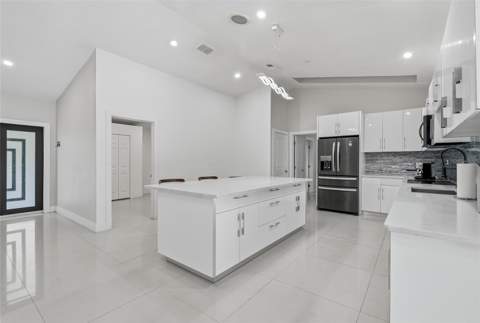 12726 Barrett Drive, Tampa FL - photo 14 of 69