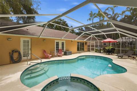 4989 162nd Avenue, Clearwater FL - photo 11 of 35