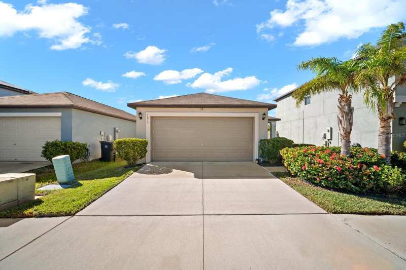 3 bedroom Single Family Residence at 7215 Salt River Avenue, Cypress Mill Ph 1A, Sun City Center — photo 1