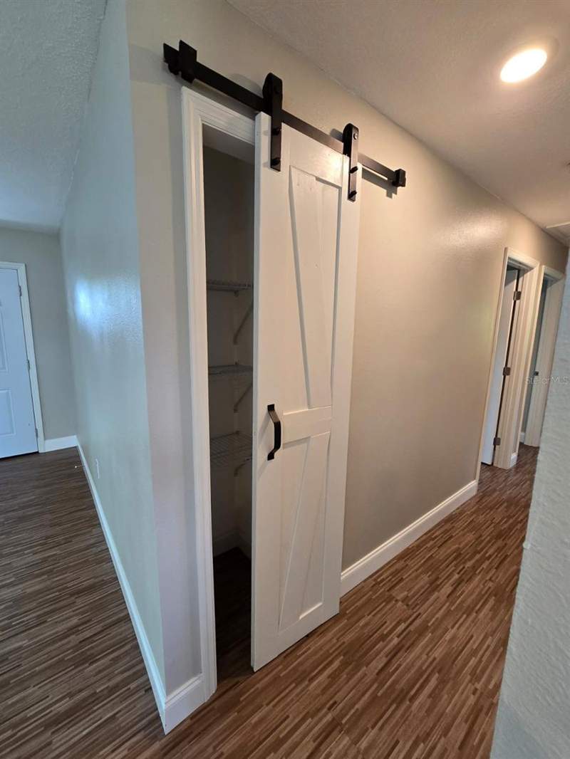 4 bedroom Single Family Residence at 11548 Missouri Street, Leesburg, Leesburg — photo 5