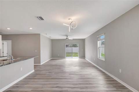 17038 Wave Tressle Place, Wimauma FL - photo 13 of 47