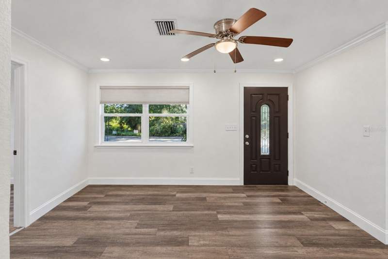 2 bedroom Single Family Residence at 5124 19th Street, Larrys Sub, St Petersburg — photo 5