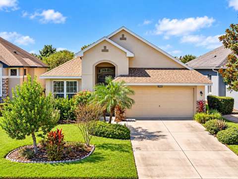 8301 Bridgeport Bay Circle, home for sale in Mount Dora 32757