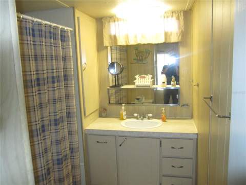 39015 Hillcrest Drive, Zephyrhills FL - photo 24 of 34