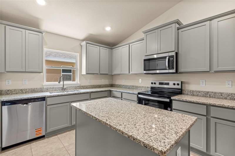 4 bedroom Single Family Residence at 7576 BENT TREE LOOP, HARMONY CENTRAL, ST CLOUD — photo 3