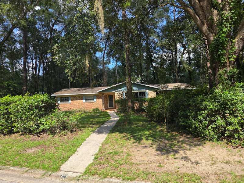 3 bedroom Single Family Residence at 909 NW 39th Street, Westmoreland Estate Add 4, Gainesville — photo 1