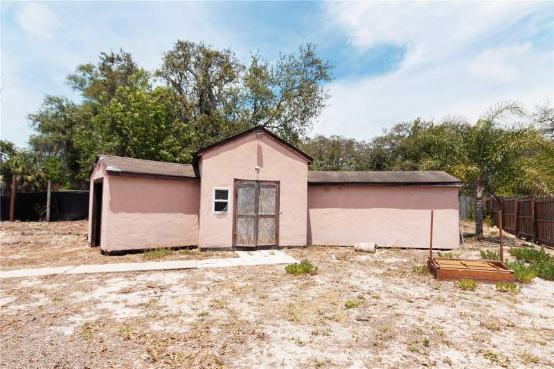 4 bedroom Single Family Residence at 9939 Woodridge Court, The Lakes, Port Richey — photo 4