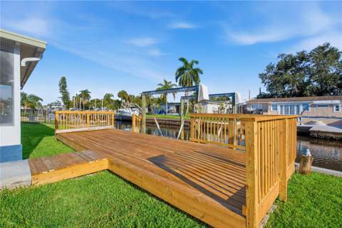9460 Treasure Lane, St Petersburg FL - photo 21 of 26